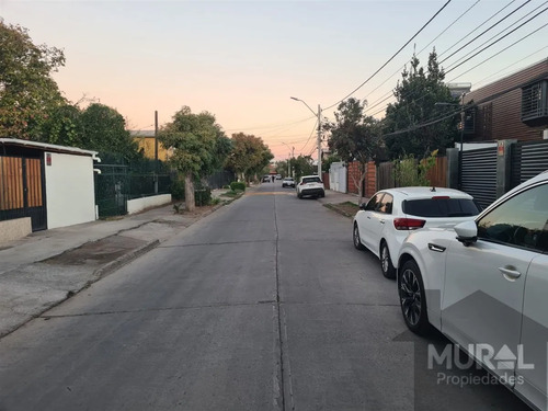 Vendo Sitio 220mt2, Barrio Residencial, Estación Central