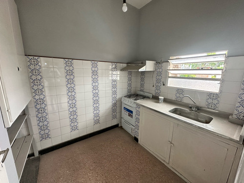 Departamento En Venta 2 Dormitorios Repúb De La Sextarosario