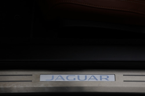 Jaguar F-Type Cabrio 2.0 R-dynamic Aut. 2p