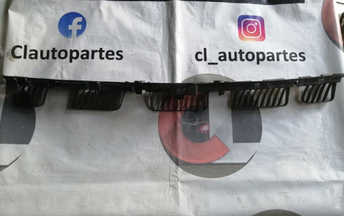 Guía Defensa Trasera Jetta Bicentenario 215 2018 Nueva Origi (Usado)