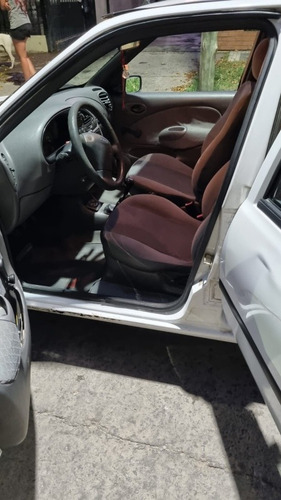 Imagen 6 de 8 de Ford Fiesta 2000 1.6 Lx Aa