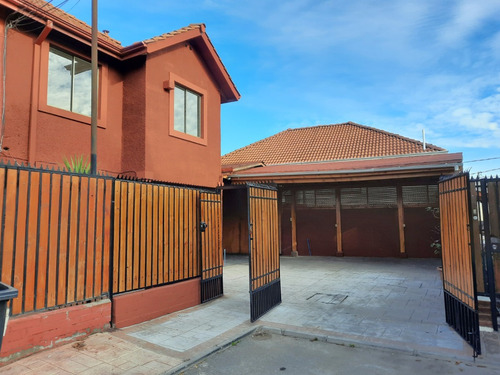 Linda Casa Con Acceso Controlado En Portal Del Bosque, Maipu
