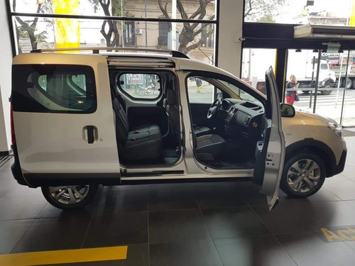 Imagen 14 de 15 de Renault Kangoo Stepway 1.5 Dci (ch)