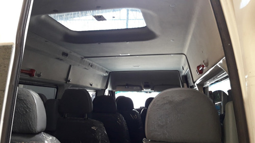 Imagem 6 de 11 de Ford Transit 2.2 14lug. 350l Bus 2012