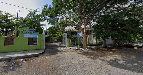 Ram-af16323 Venta Casa En Fraccionamiento $860,000.00, Av Cristobal Colon, Los Viveros, Colima, Col. 