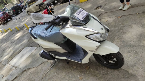 Imagen 2 de 9 de Suzuki Burgman