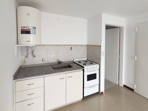 Imagen 9 de 18 de Venta De Departamento Con Cochera En Villa Pueyrredon