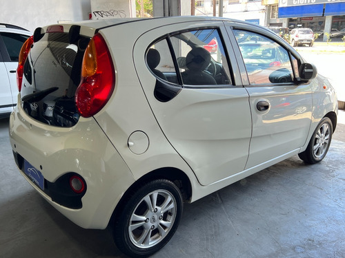 Imagen 7 de 16 de Chery Qq 1.0 Security Full Les Automotores