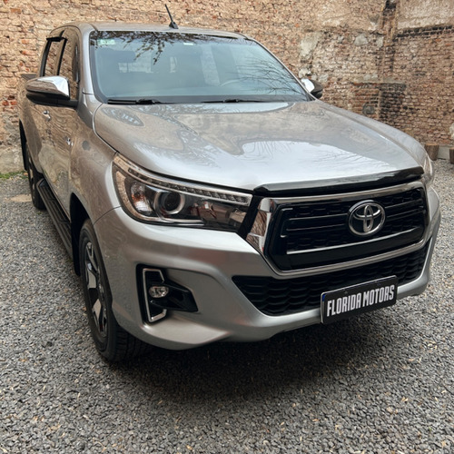 Toyota Hilux 2.8 Cd Srx 177cv 4x4 At