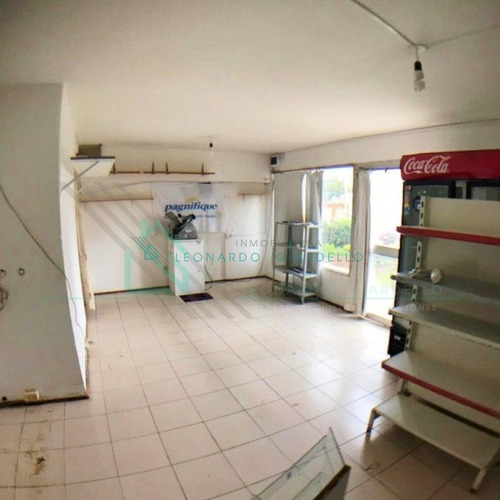 Imagen 6 de 9 de Colonia - Local Comercial En Punto Estratégico