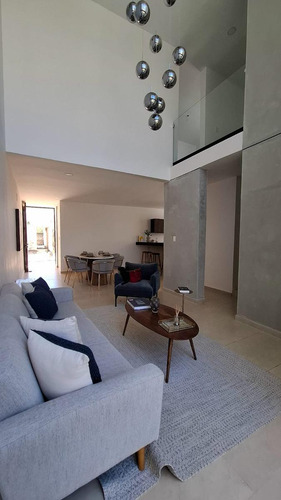 Casa En Venta Merida, Cholul Tipo Townhouse, 1ra Etapa, Diciembre 2025.