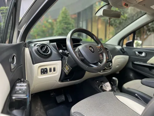 Renault Captur 2.0 Intens Automática