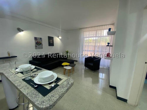 Alquiler De Acogedor Apartamento En Los Palos Grandes / Cl. Mls-24-20839