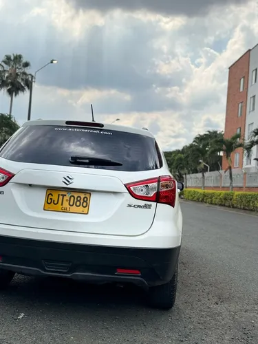 Suzuki S-cross Gl 2wd Mt 1600cc 2ab Abs 4x2