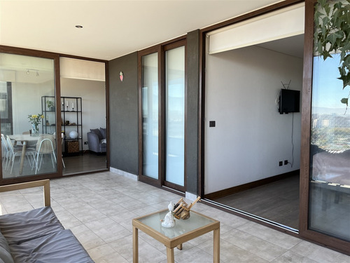 Departamento En Arriendo De 2 Dorm. En Las Condes