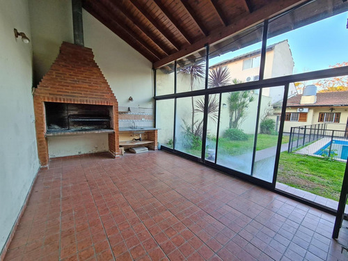 Imagen 12 de 15 de Chalet De 4 Ambientes En Venta En Ituzaingó Norte