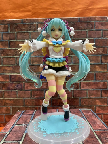 Boneca Vocaloid Hatsune Miku Winter Image Ver. Figure Taito