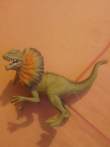 Figura Dinosaurio Dilophosaurus (Usado)