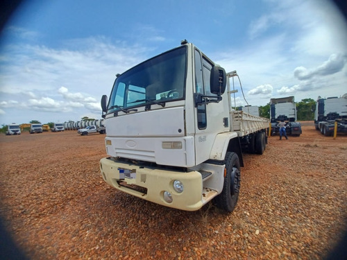 Ford Cargo 2422 