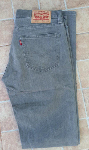 Pantalón  Jean Levis  Talle 44