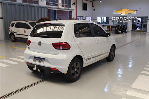 Volkswagen Fox 1.6 MSI TOTAL FLEX CONNECT 4P MANUAL