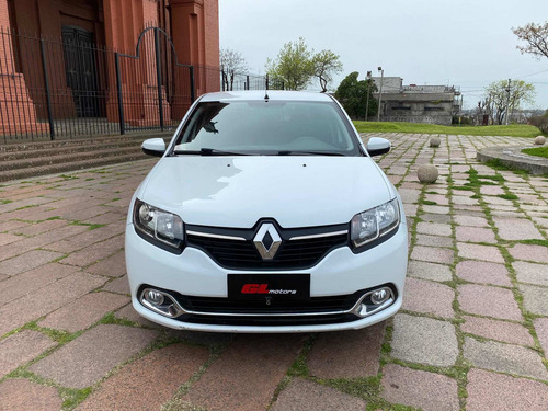 Imagen 7 de 16 de Renault Logan 2016 1.6 Privilége 105cv