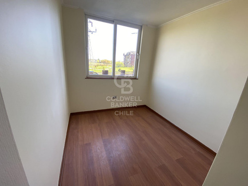Remodelado En Condominio Bayona, Estacionamiento Y Bodega