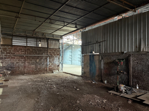 Galpón-bodega/quinta Normal/3 Privados/2baños/duchas