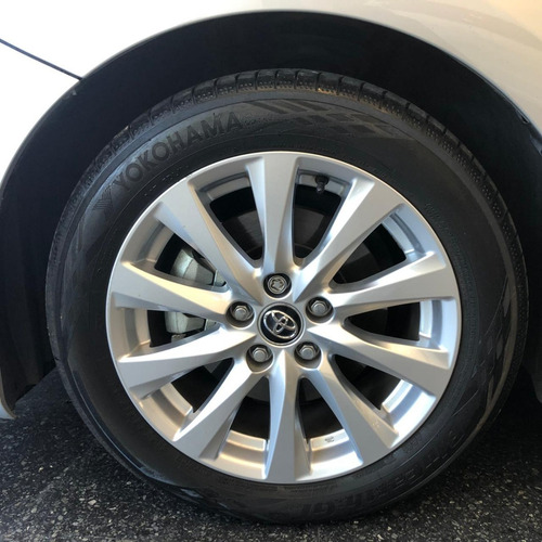 Toyota Camry 2.5 L4 At 2018
