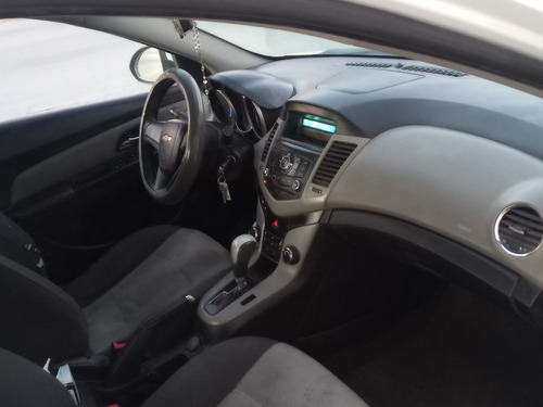 Chevrolet Cruze 1.8 A Ls Aa Cd Mp3 R-16 At