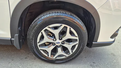 Subaru Forester 2.5 Advance Cvt