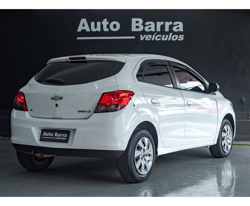 Chevrolet Onix 1.4 MPFI LT 8V FLEX 4P MANUAL