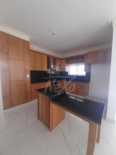 Imagen 23 de 25 de Casa Moderna De 2 Nivelesen Venta Con Terrazas Y Cocina Equipada, Santiago (jpc-221)
