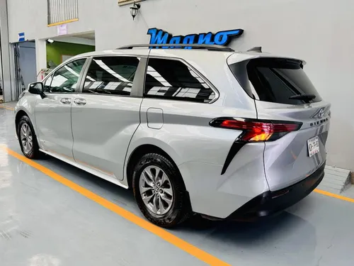Toyota Sienna 3.5 Xle Piel At