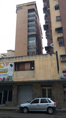 Apartamento En Venta/ Calle Libertad Norte Residencias Los Tamarindos/ Pg1112 