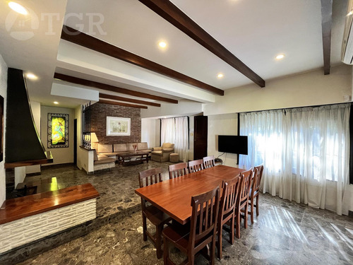 Venta Casa Con Parque Y Piscina- Parque Leloir