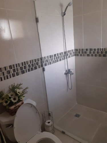 Casa En Santiago Con Diseño Moderno Y Acabados De Alta Calidad