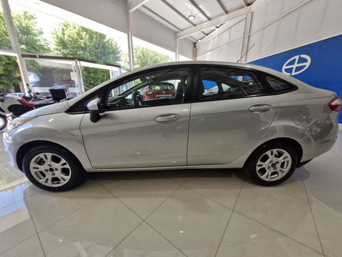 Ford Fiesta Kinetic 1.6 S Plus 120cv