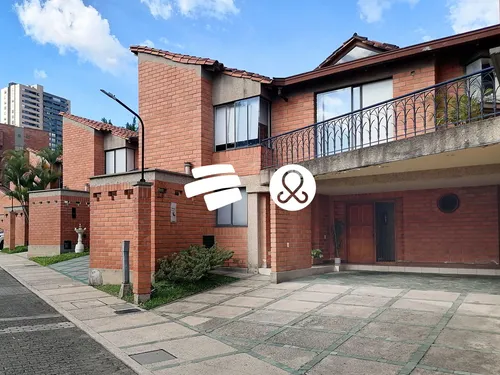 Venta Casa Unifamiliar 270m2, Poblado
