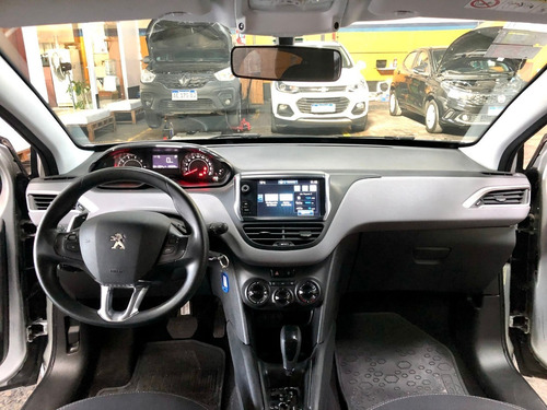 Imagen 7 de 14 de Peugeot 208 1.6 Allure Nav Tiptronic 2017