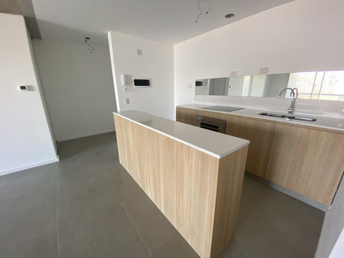 Imagen 5 de 30 de Excelente 2 Ambientes En La Mejor Zona De Olivos