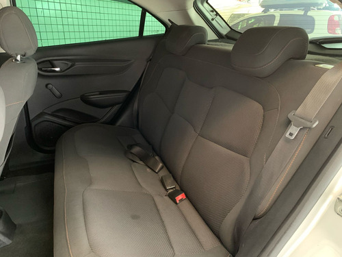 Chevrolet Onix Onix 1.0 LT SPE/4