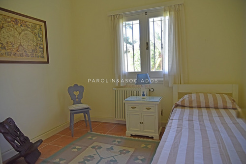 Casa 5 Dormitorios, Mansa, Punta Del Este - Ref: 2832