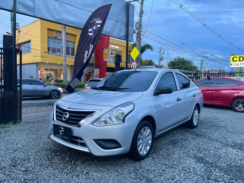 Nissan Versa 1.6 Drive
