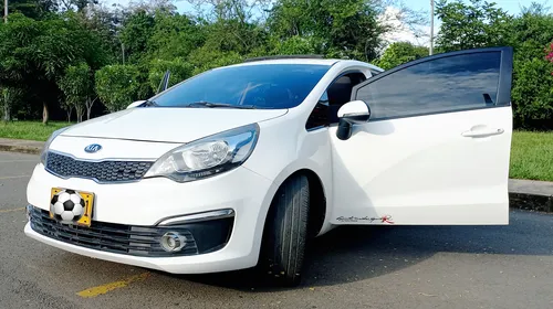 Kia Rio R Version Full 1.4 Precio: $ 44.500.000 Modelo: 2016