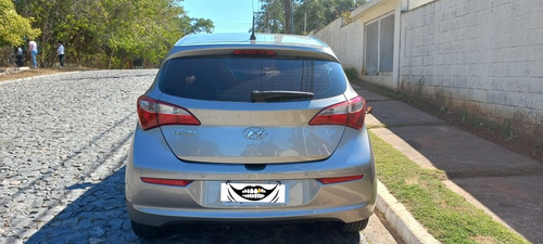 Imagem 2 de 9 de Hyundai Hb20 2017 1.0 Comfort Plus Flex 5p