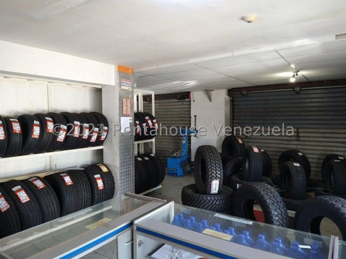 Edificio Comercial En Venta Oeste De Barquisimeto Gisselle Lobo Vende Excelente Oportunidad De Inversion Edificio Comercial De 600 Metros Cuadrados Con Sistema De Alarma Tanque 5 Mil Litros 2 5 8 9 4