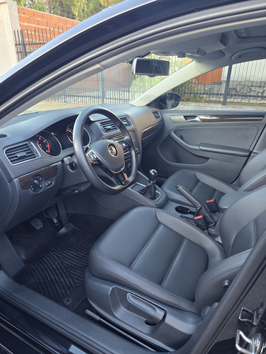 Volkswagen Vento 2.5 Luxury 170cv