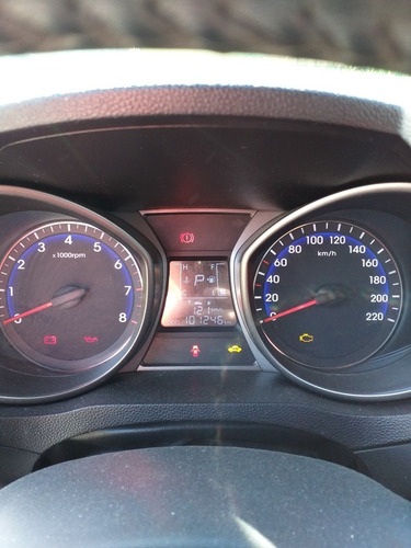 Hyundai Hb20x 2014 1.6 Style Flex Aut. 5p