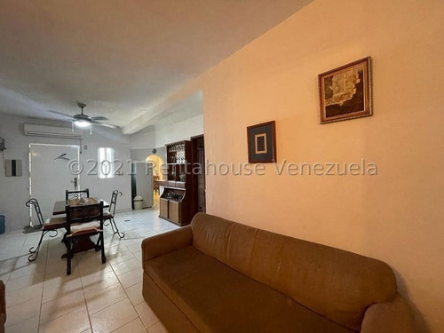 Imagen 4 de 13 de Bella Casa En Venta En Puerta Maraven Punto Fijo 04146954944 23-3982